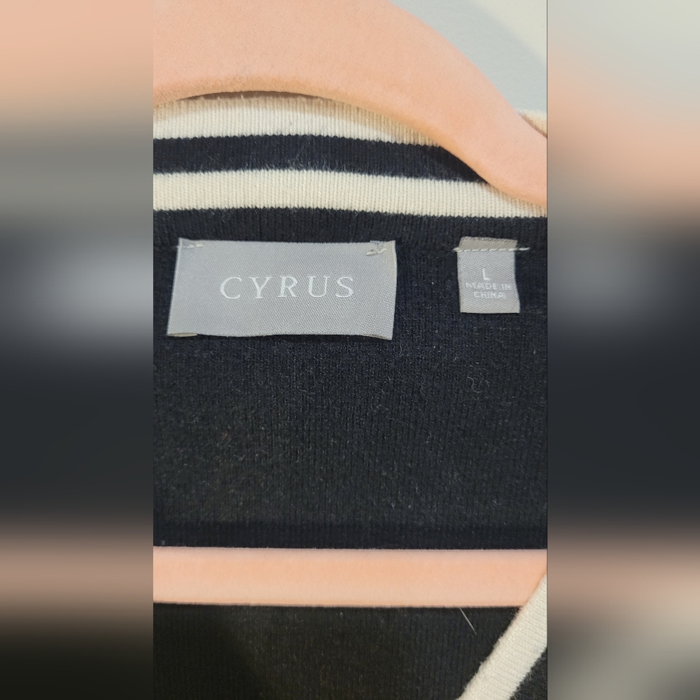 Cyrus Cardigan Sweater - Picture 2 of 3